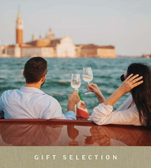 Aperitivo romantico in water limousine sul Canal Grande image number 0