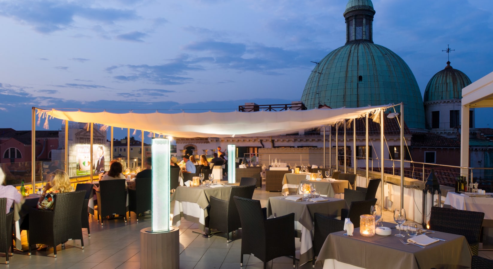 Top Of The Carlton Sky Lounge