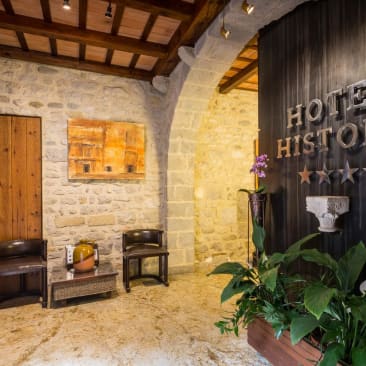 Hotel Historic